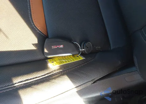 2024 GMC Sierra 1500 4Wd Short Box At4 from USA, damaged, VIN 3GTUUEEL3RG381700